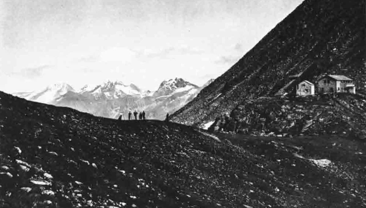 Chemnitzerhütte gegen die Riesenferner | © DAV Chemnitz Archiv: Im Bannkreis der Hütte