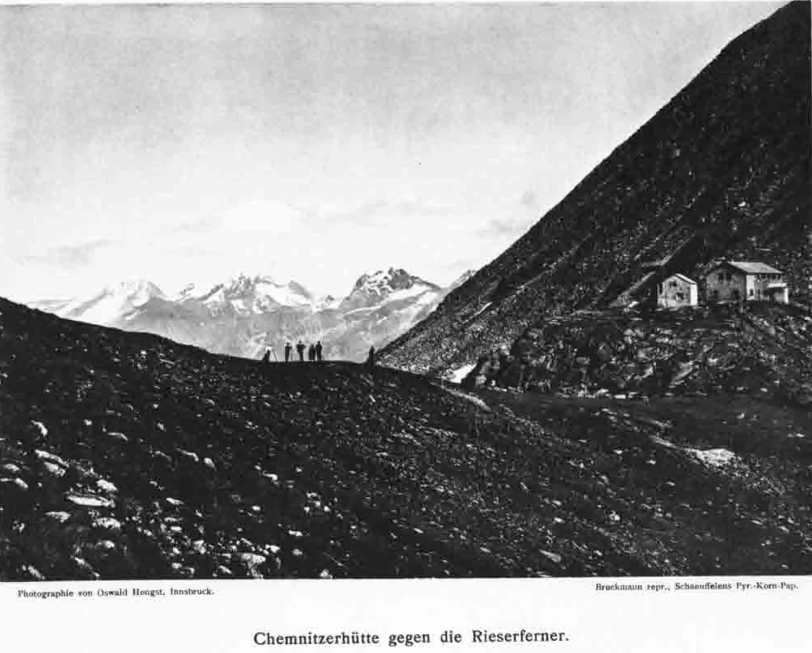 Chemnitzerhütte gegen die Riesenferner | © DAV Chemnitz Archiv: Im Bannkreis der Hütte